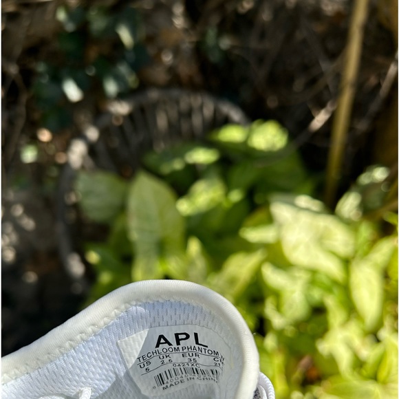 APL🔴TechLoom Phantom black/white women’s Athletic Running shoes 5 - Picture 14 of 15